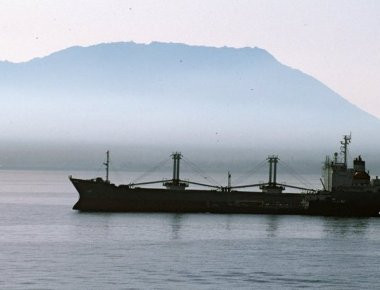 Επτά άνθρωποι αγνοούνται μετά τη βύθιση του ρωσικού πλοίου Gueroï Arsenala στη Μαύρη Θάλασσα